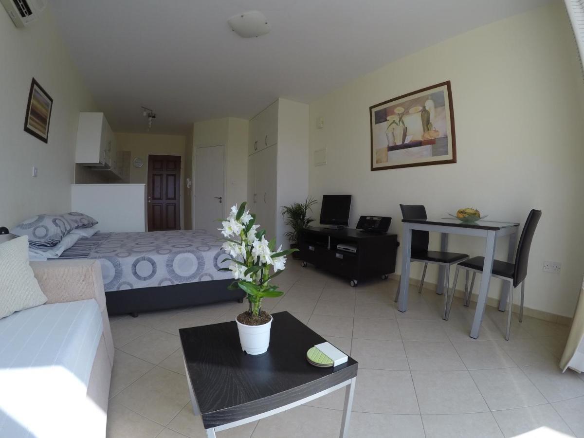 Kato Paphos Suites מראה חיצוני תמונה