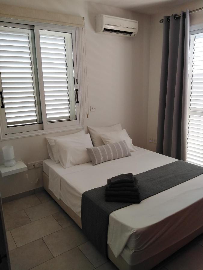 Kato Paphos Suites מראה חיצוני תמונה