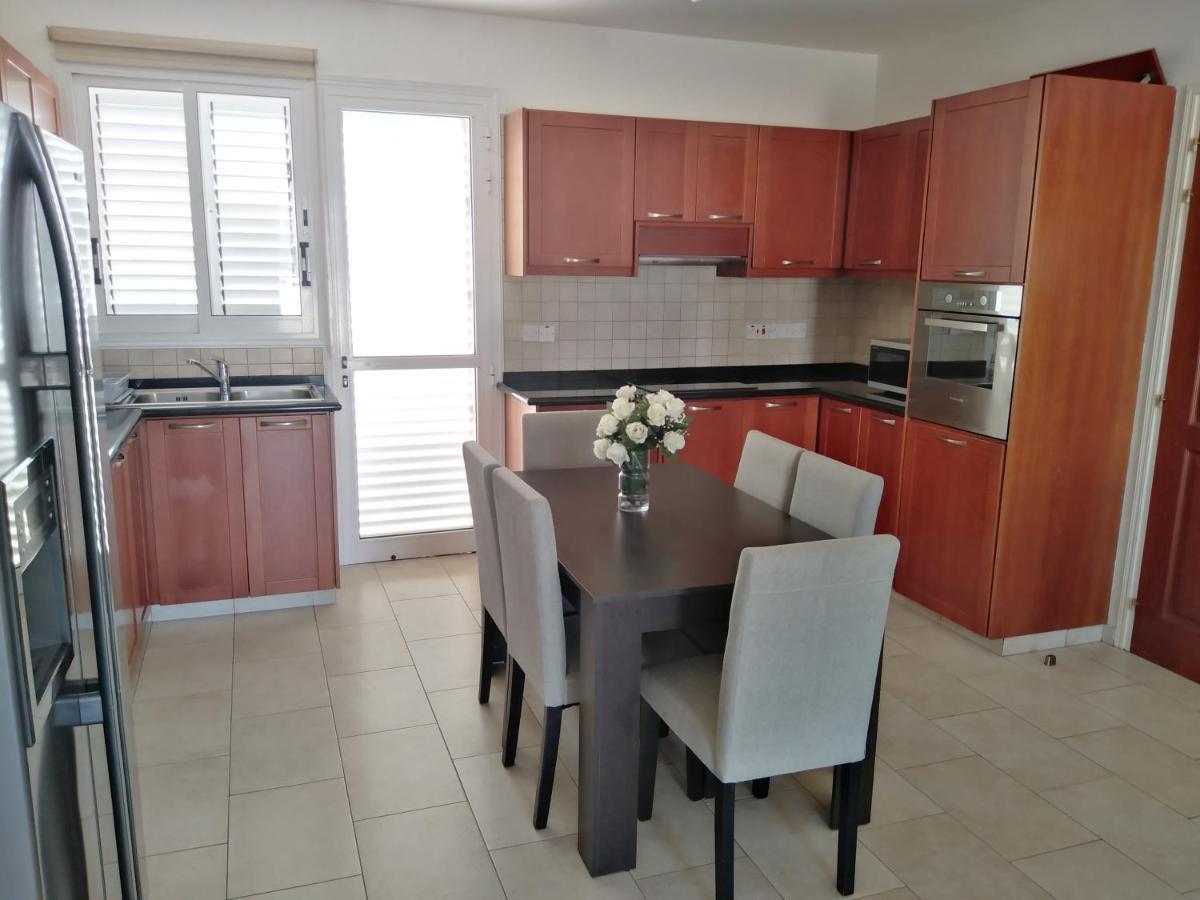 Kato Paphos Suites מראה חיצוני תמונה